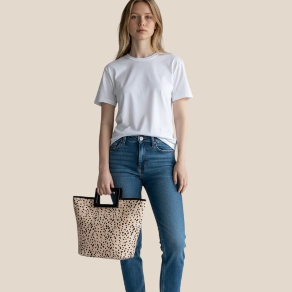 Bagging Rights Animal Print Neoprene Handbag - Picture 4 of 12